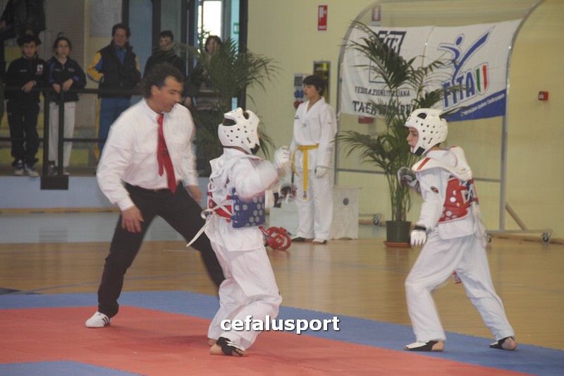 120212 Teakwondo 082_tn.jpg